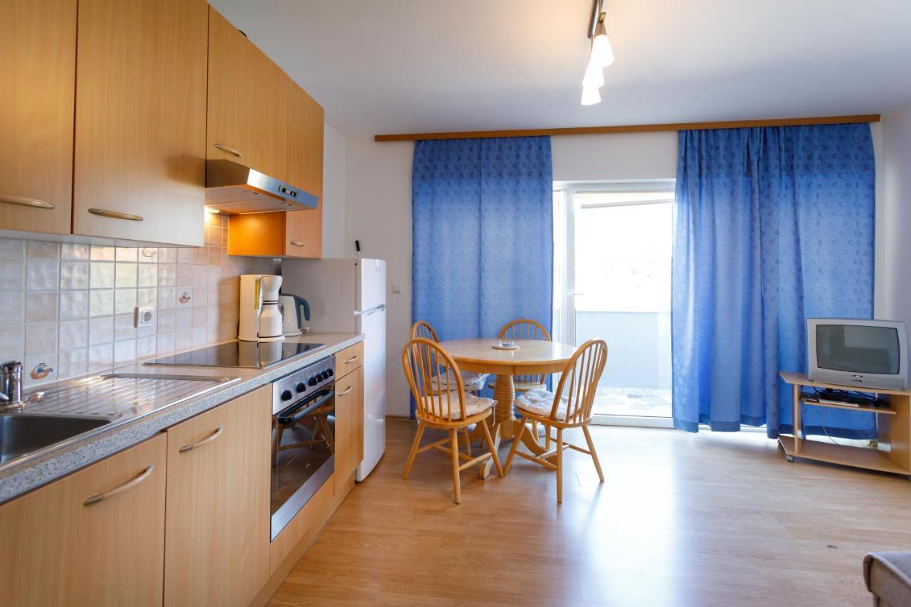 קרק Apartments Lacic מראה חיצוני תמונה