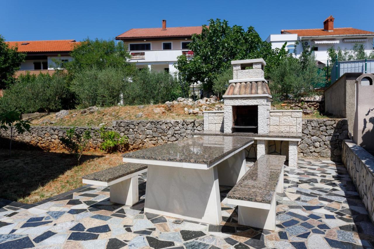 קרק Apartments Lacic מראה חיצוני תמונה