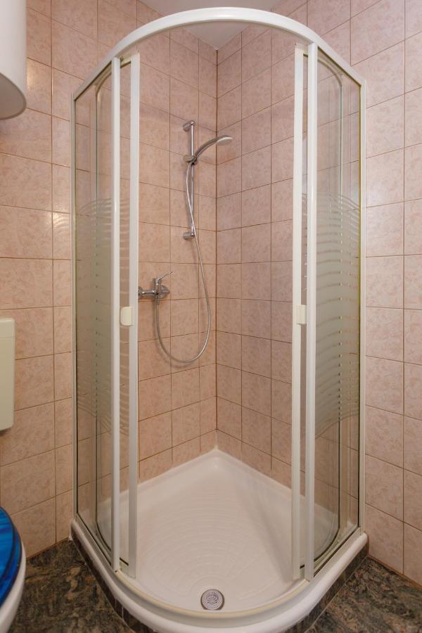 קרק Apartments Lacic מראה חיצוני תמונה